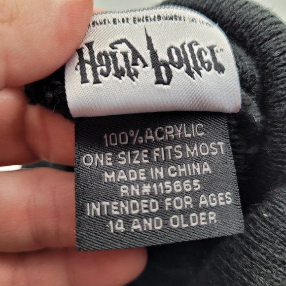 HARRY POTTER | "Mischief Managed" beanie toque winter hat - Picture 8 of 8